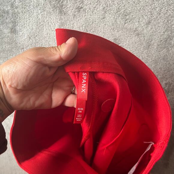 Spanx On The Go Kick Flare Pants Size Medium Career Office - Picture 7 of 7